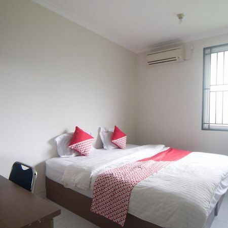 טנגרנג Oyo 3049 Scientia Dormitory Syariah מראה חיצוני תמונה