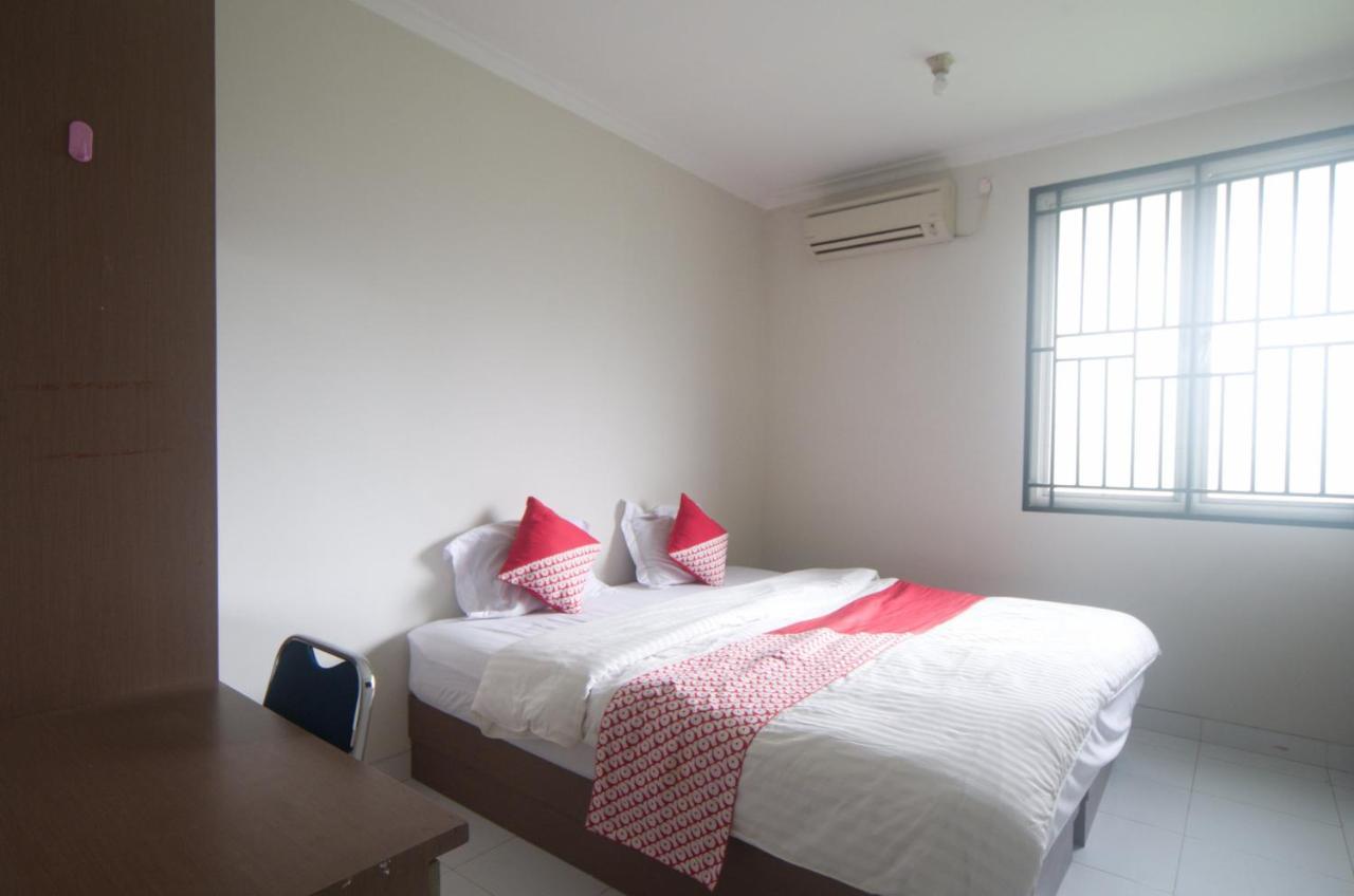 טנגרנג Oyo 3049 Scientia Dormitory Syariah מראה חיצוני תמונה