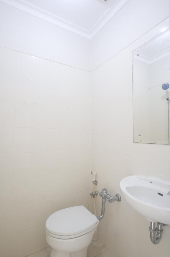 טנגרנג Oyo 3049 Scientia Dormitory Syariah מראה חיצוני תמונה