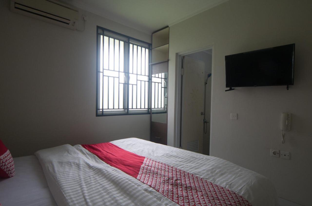 טנגרנג Oyo 3049 Scientia Dormitory Syariah מראה חיצוני תמונה